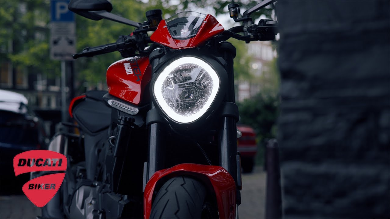 2022 Ducati Monster