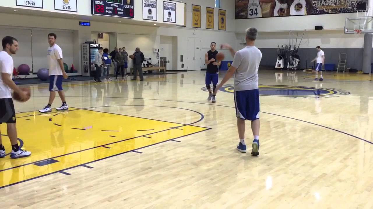 Normal-looking shootaround for Stephen Curry (MCL) after Warriors practice day before Game 3 Blazers