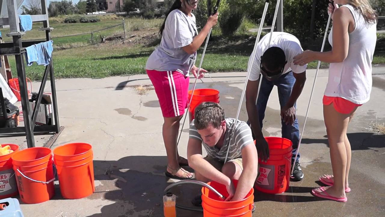 How a Blind Person Washes Cars