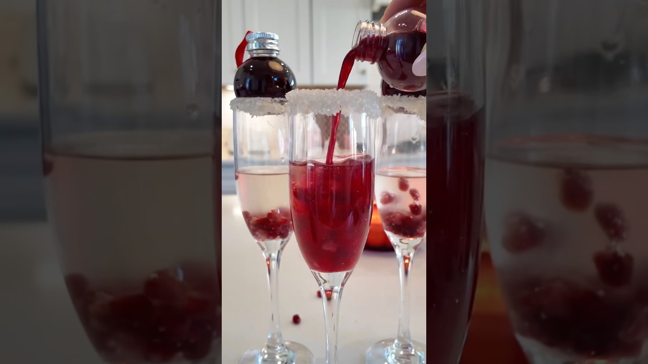 Christmas mimosas 🎅🏼❤️🥂 #christmas #cocktail #cocktails #aesthetic