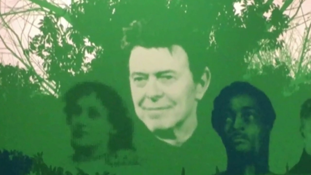 The Glades Shopping Centre Commemorates David Bowie With Interactive Music Wall