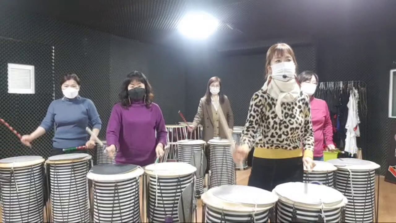 경주난타,수업중이에요,핸드클랩 부분동작이 있어요..