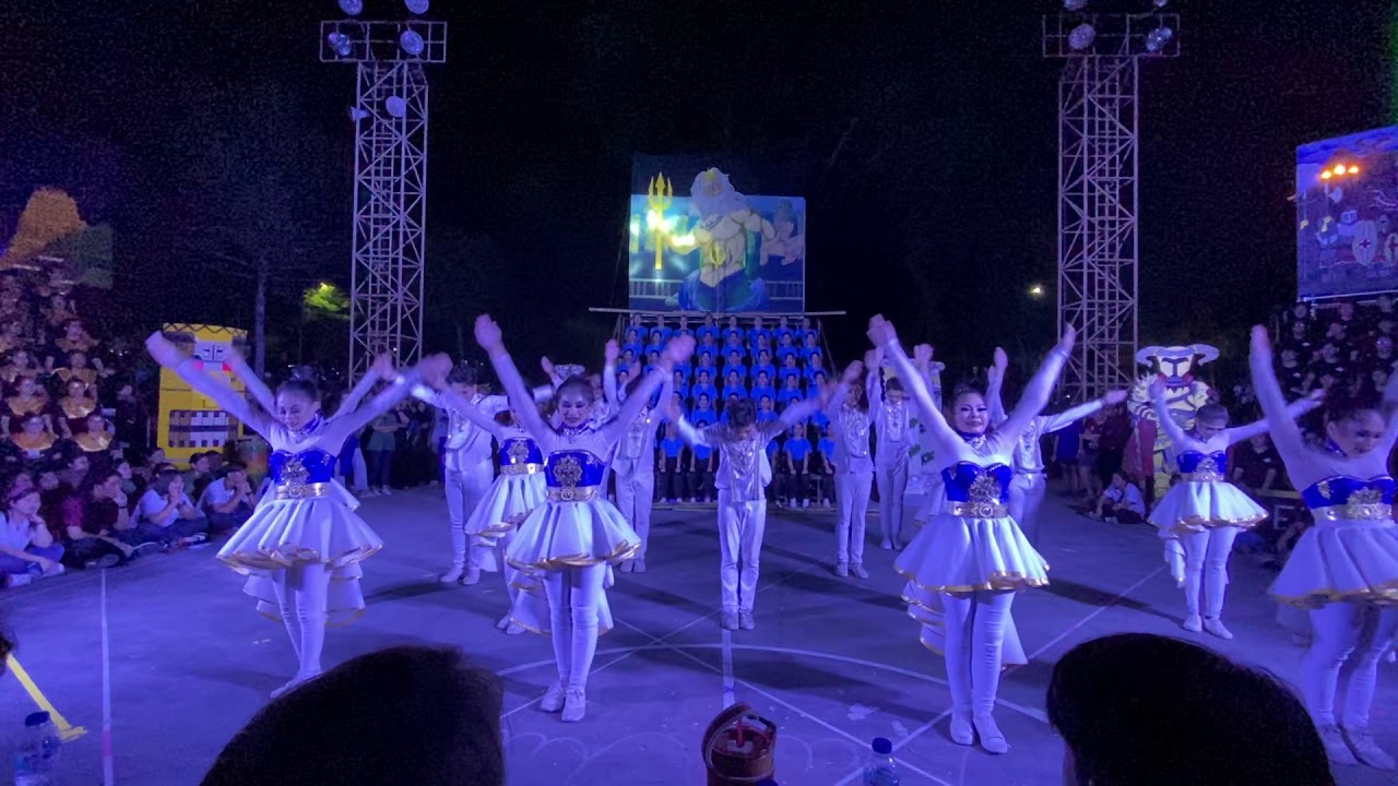 การแสดงของสาขาวิศวกรรมอุตสาหการในงานกีฬาฮาเฮ คณะวิศวกรรมศาสตร์ศรีราชา ประจำปี 2562