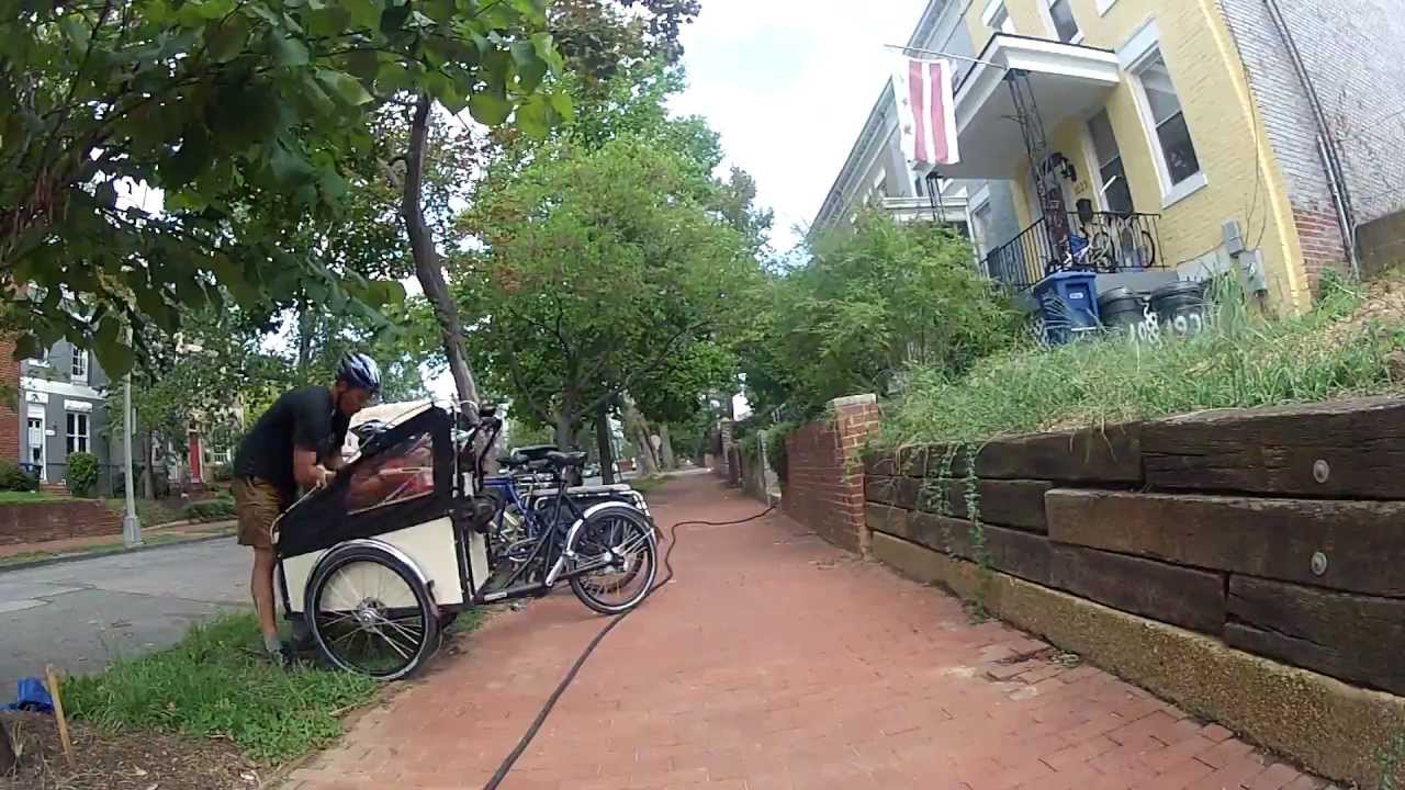 BicycleSPACE Demo Week: Back to School With Christiania Cargo Bikes