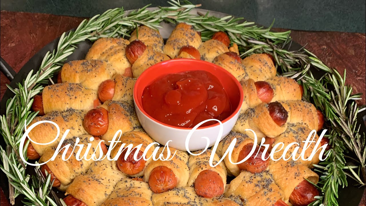 CHRISTMAS EDITION RECIPE/PIG N THE BLANKET CHRISTMAS WREATH COOKING WITH JUDY CALDWELL