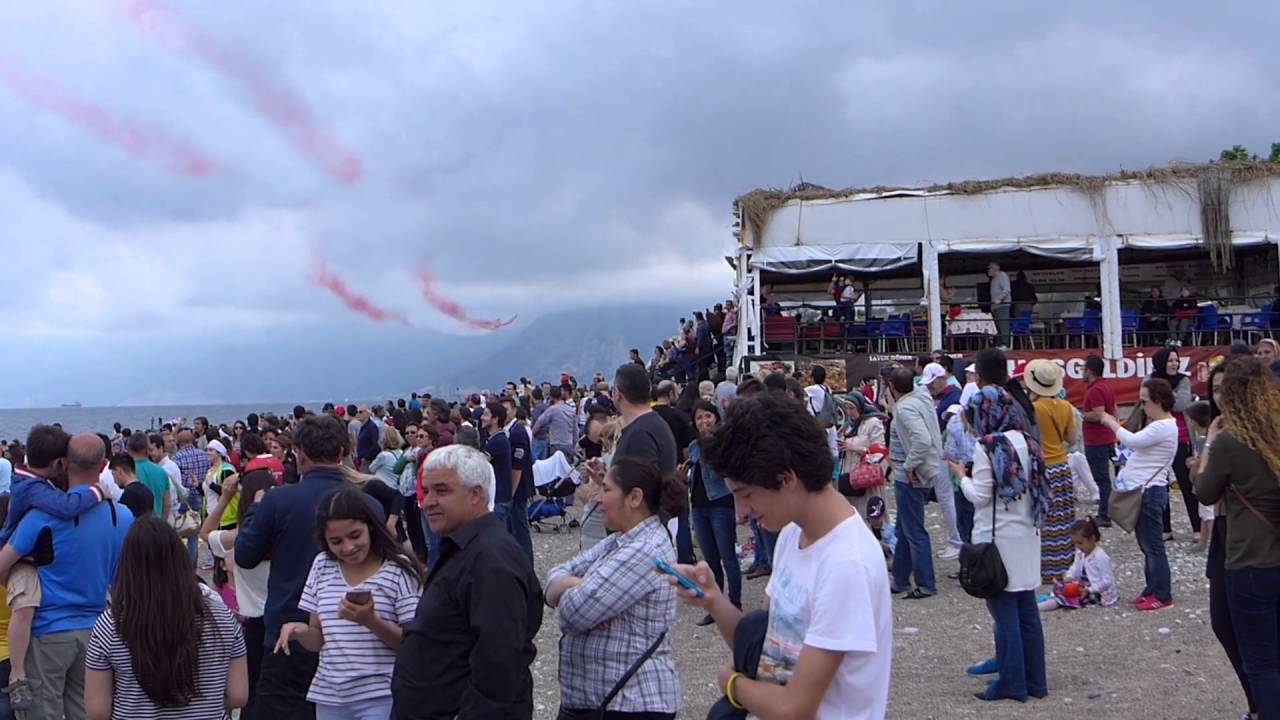 Türk Yıldızları - Antalya Konyaaltı - 24.04.2016 [HD]