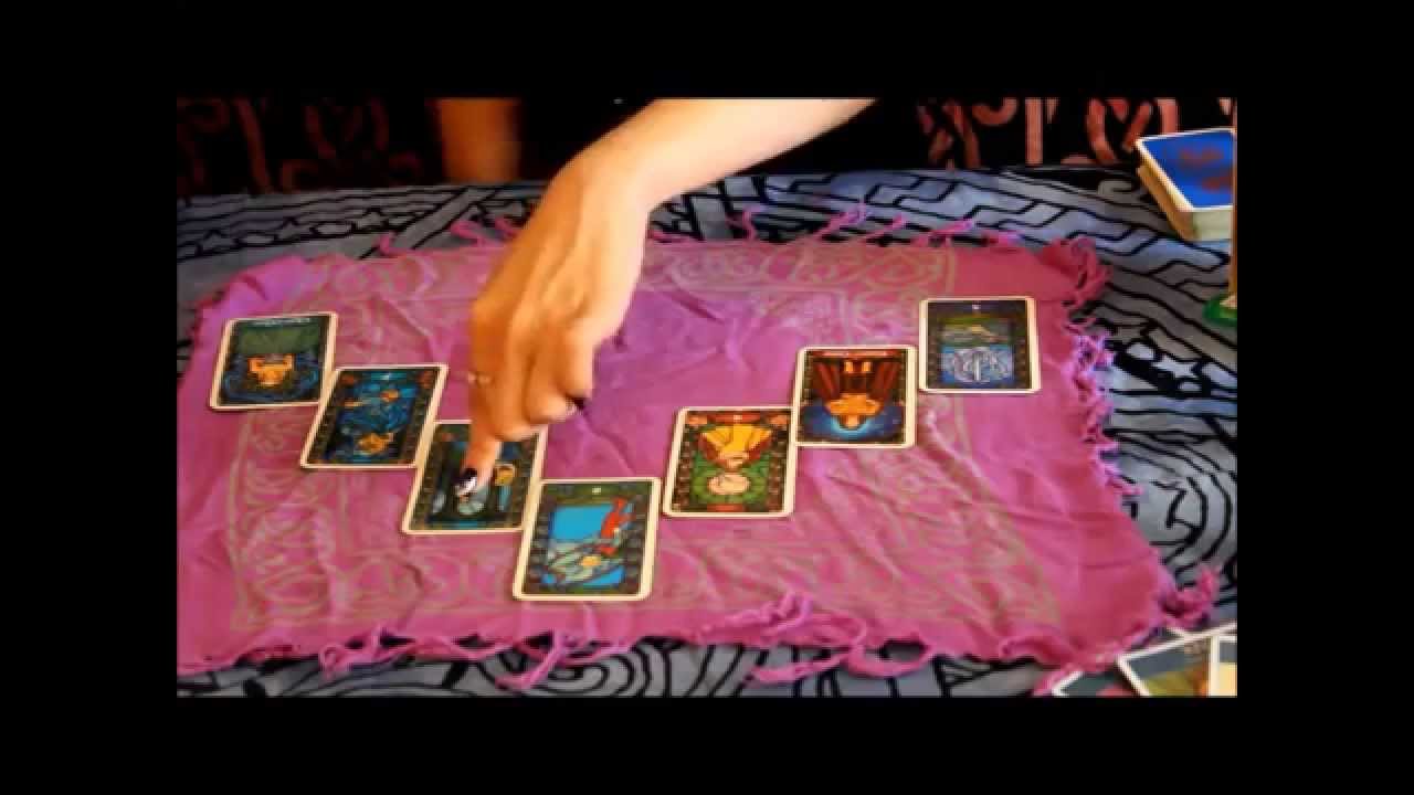 Tarot Spreads: Horseshoe