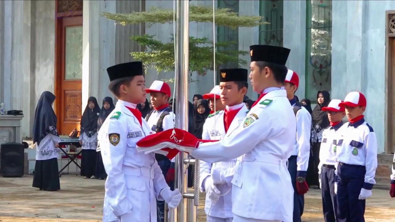 Dirgahayu Republik Indonesia Ke-73 Tahun Pon-Pes IUNS Amuntai