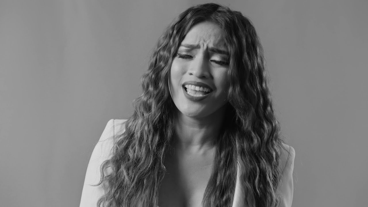 The Super 4 feat. Bella Santiago - 