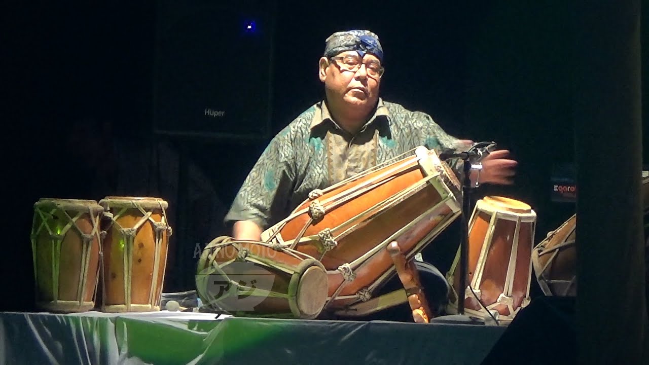 SUWANDA - Maestro Kendang Jaipongan