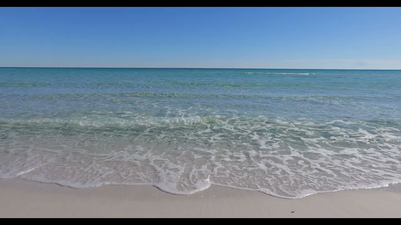 sitonearth | White Sand Beach & Crystal Clear Ocean