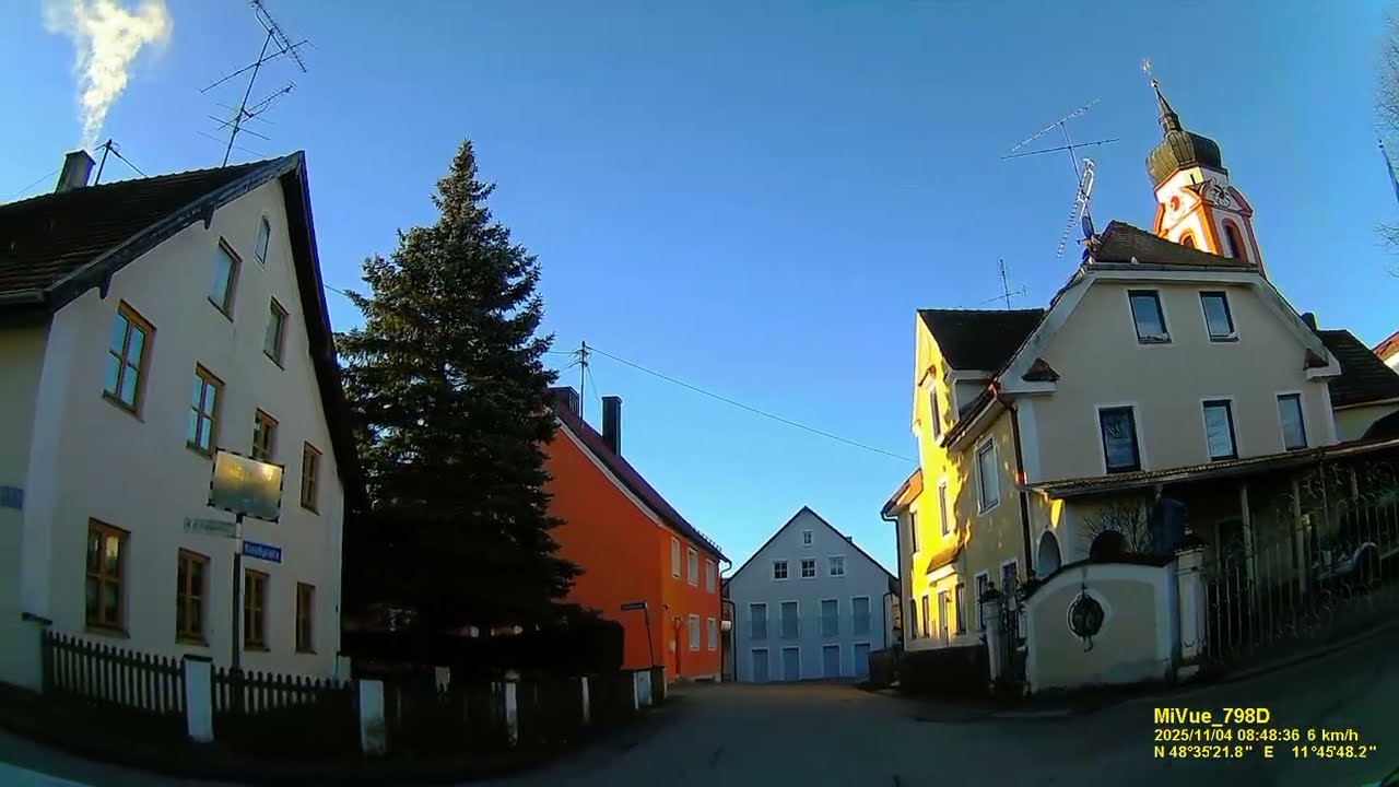 D: Gemeinde Rudelzhausen. Landkreis Freising. Fahrt durch die Ortsmitte. Novemeber 2025