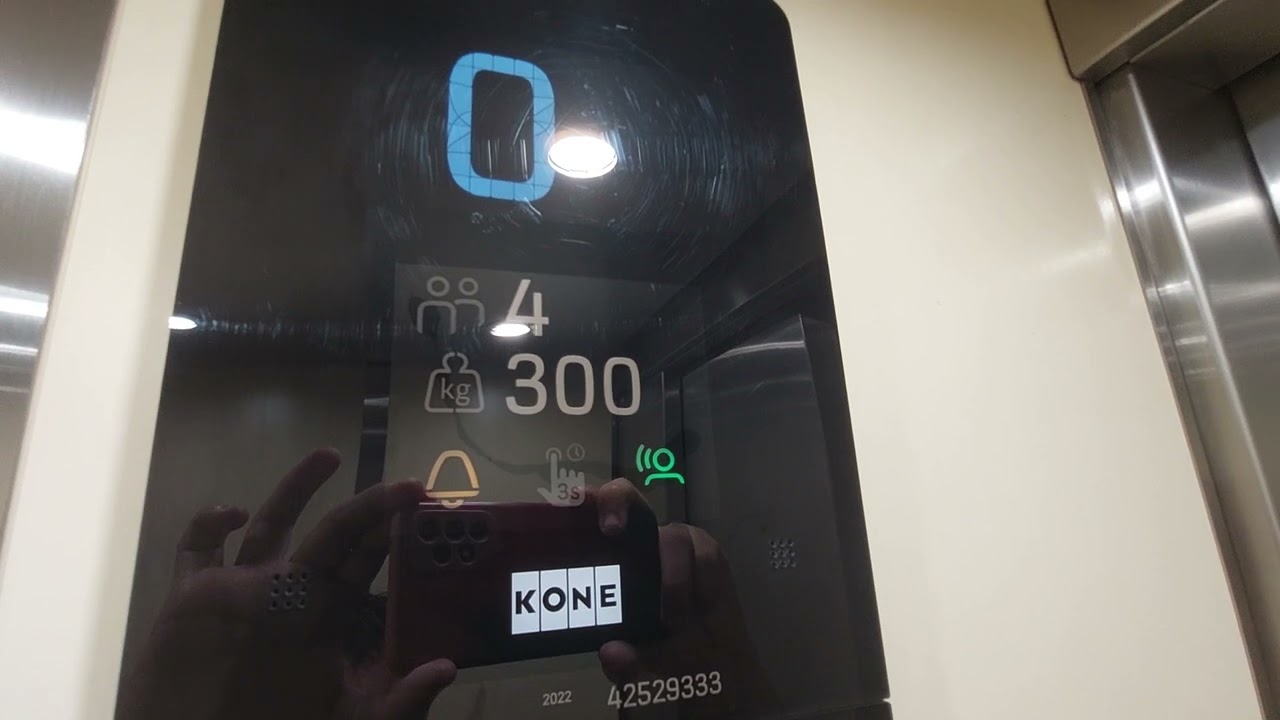 KONE lift fault doors in Corylus