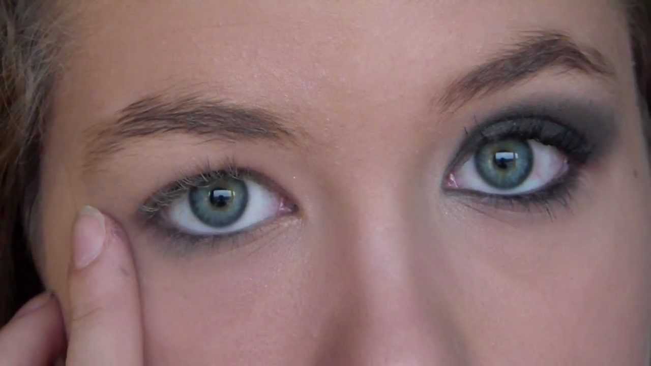 [ Tutoriel Maquillage n°9 ] Smoky noir pour les fêtes !