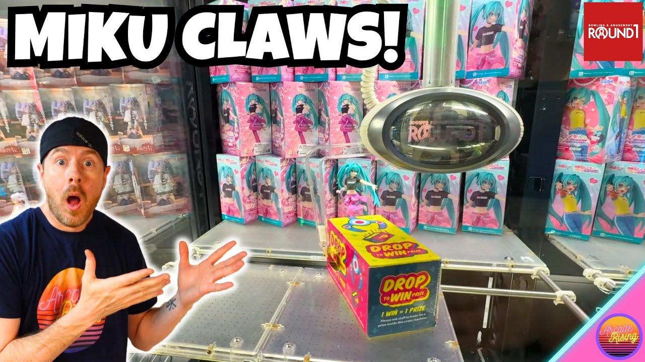 The Claw Machines are FULL of Amazing New Anime Figures at Round1!
