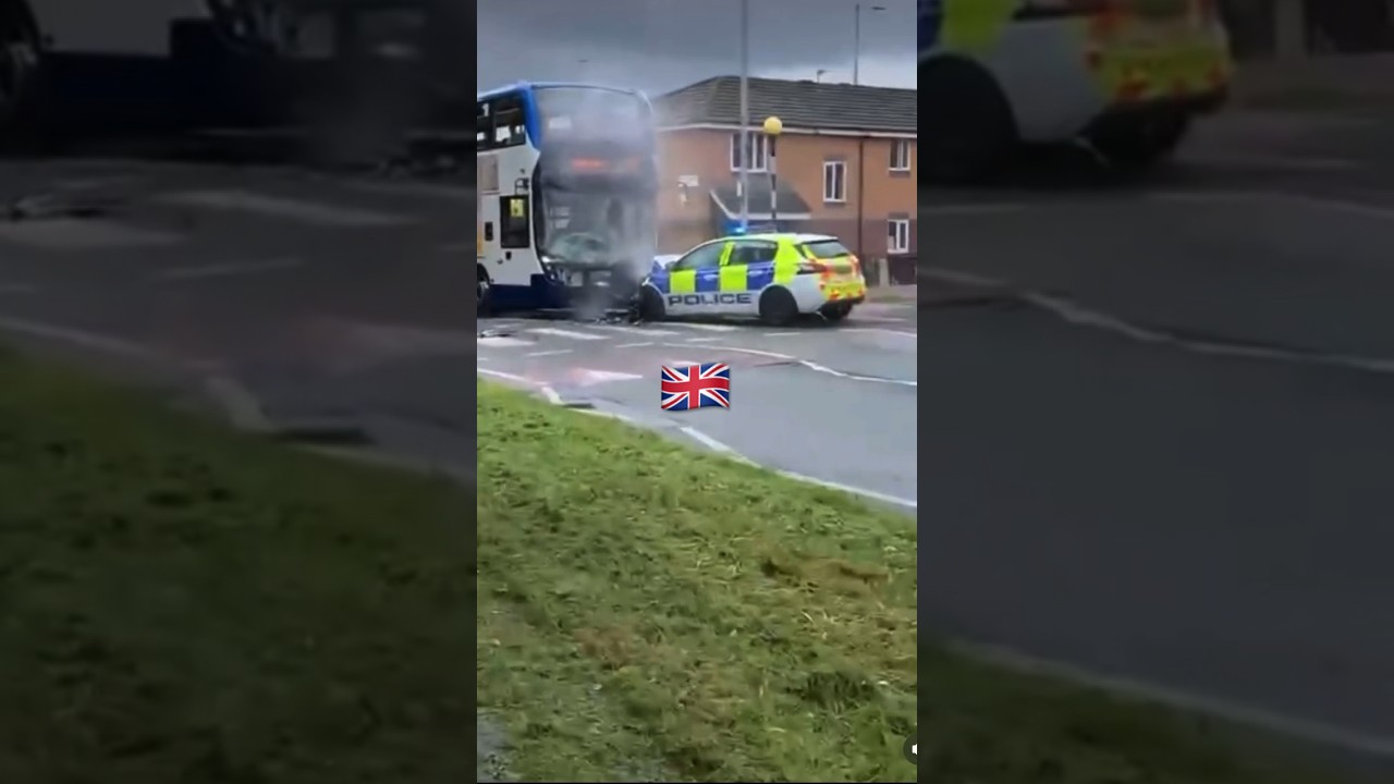Crazy Police Chase UK 🇬🇧 Ends In Police Car Crash Into Bus #police #policecar #policechase #uk