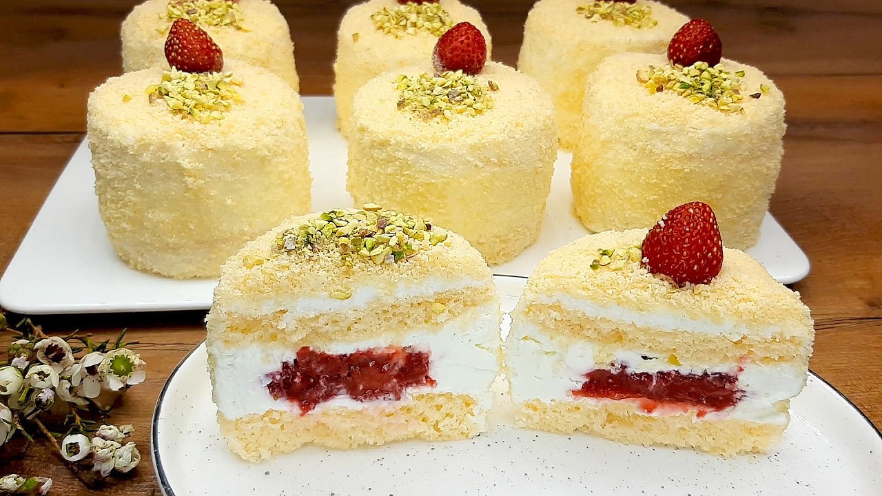 Съедается за 1 минуту. Это самые вкусные пирожные, которые я когда-либо ела!