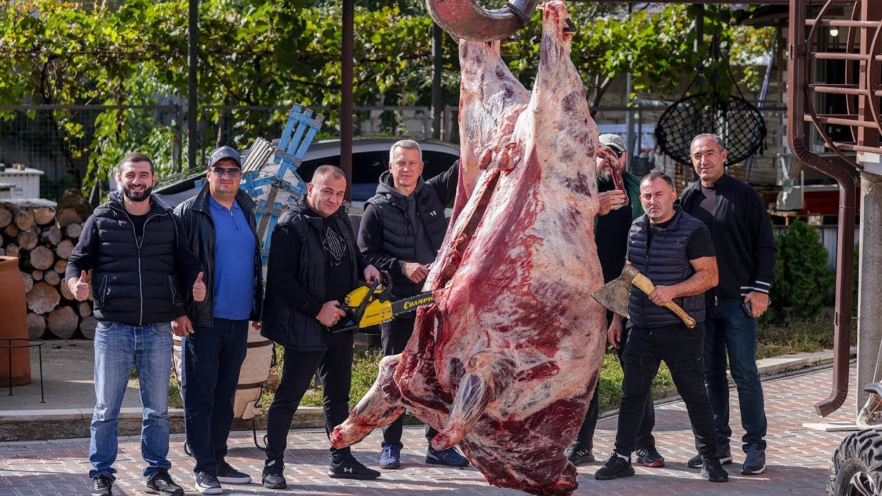 Мясо буйволицы на древесных углях.