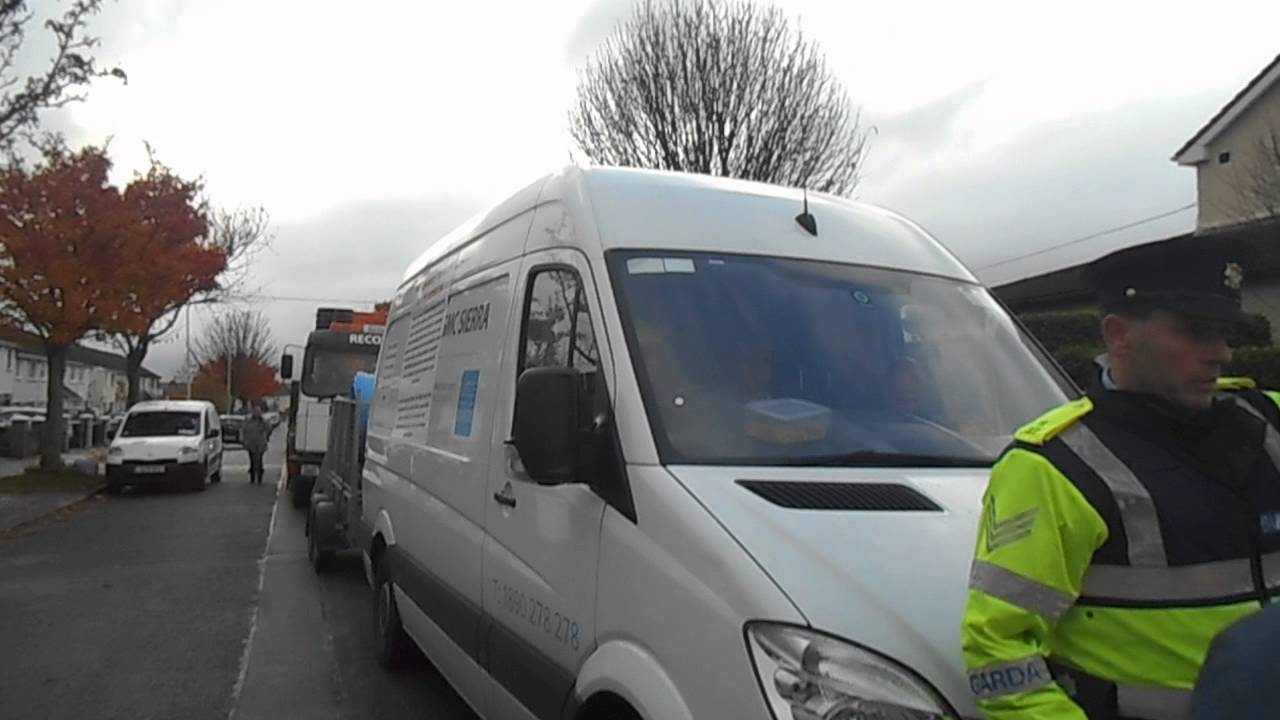 Irish Water Ploy - they blocked the road with their vehicles DSCN0970
