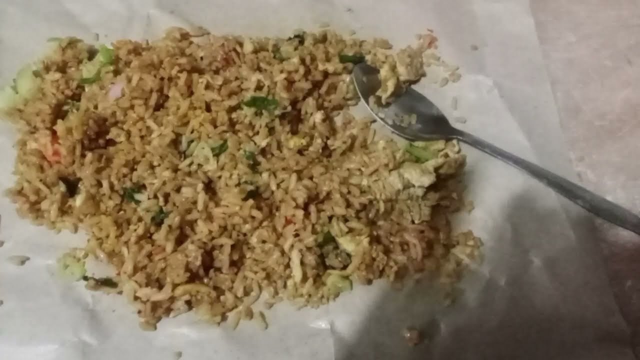 mukbang makan nasi goreng seafood