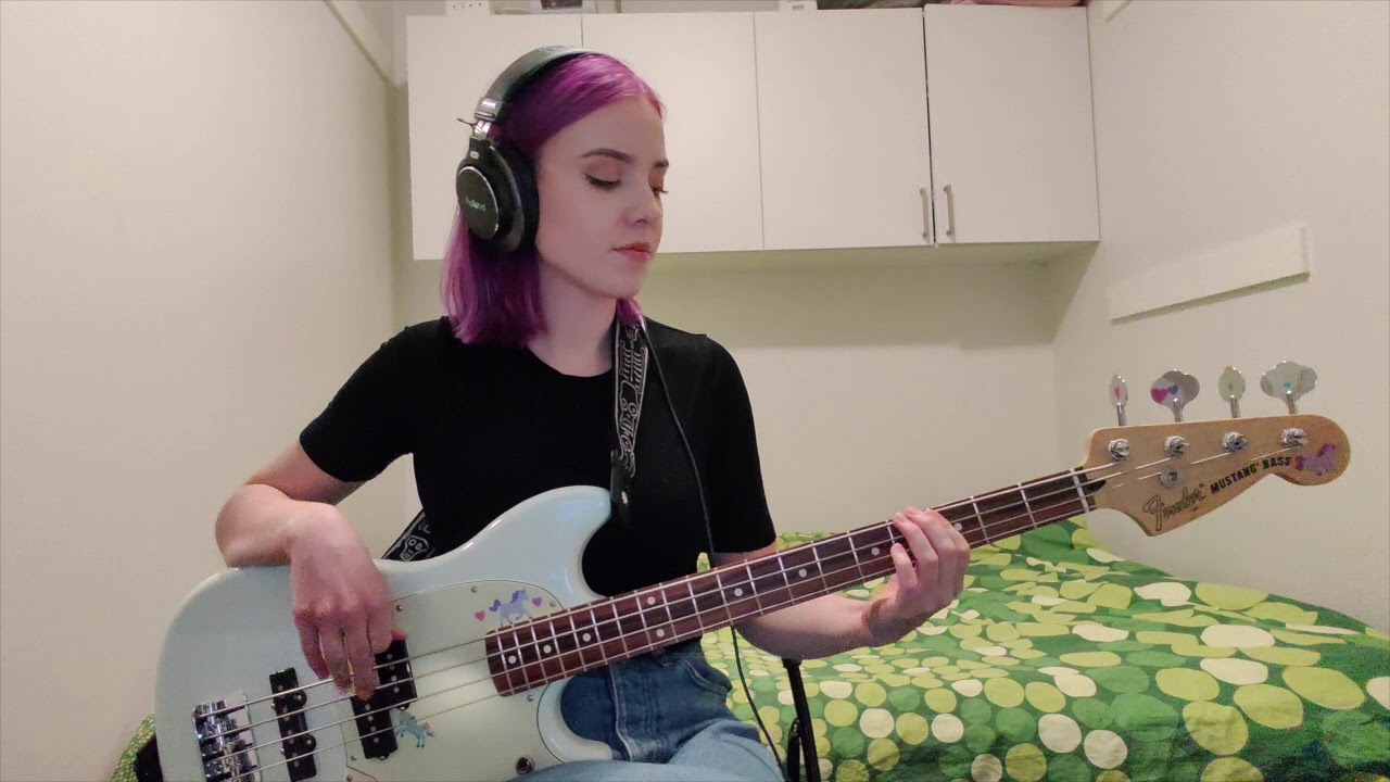 Steely Dan - Black Cow (bass cover)