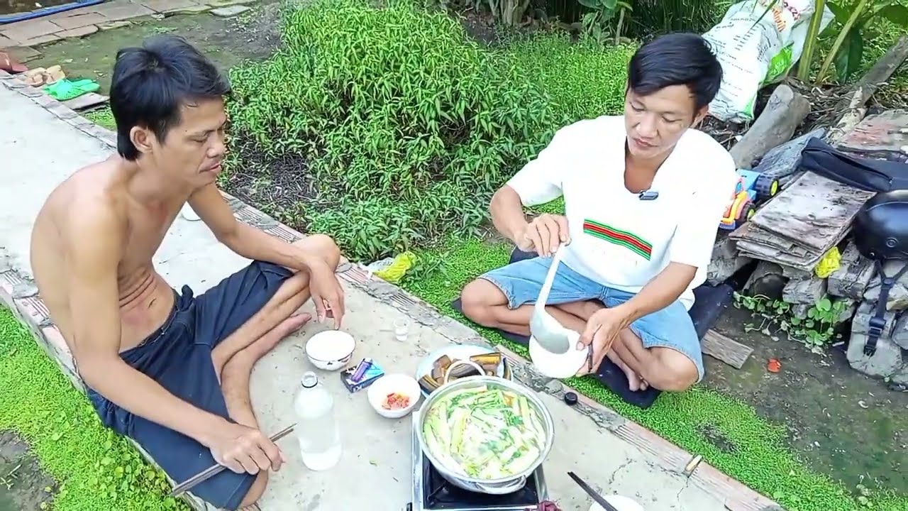 Lươn Nấu Canh Chua Cơm Mẻ, Chúc Mùng Bé Hạnh Có Việc Làm.