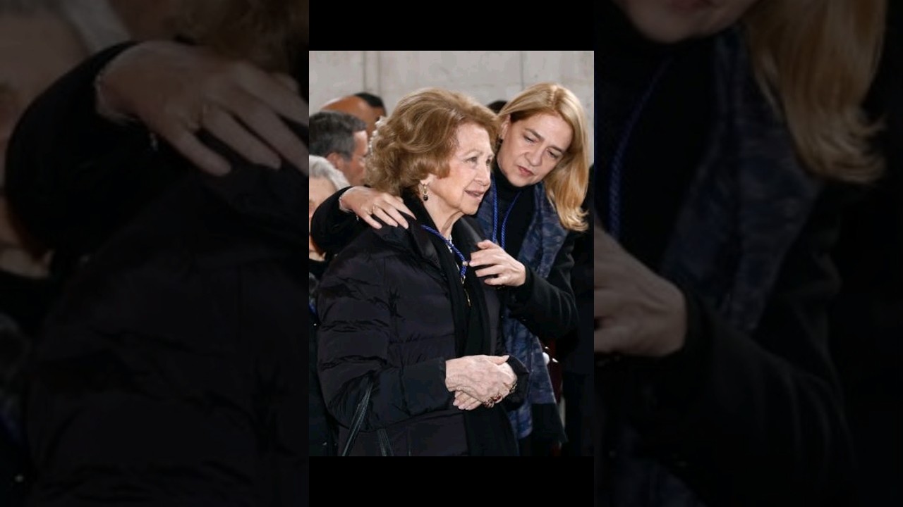 🏰La INFANTA CRISTINA y la REINA SOF&Iacute;A 💒Juntas en la Procesi&oacute;n de los Alabarderos🚶&zwj;♀️ #shorts