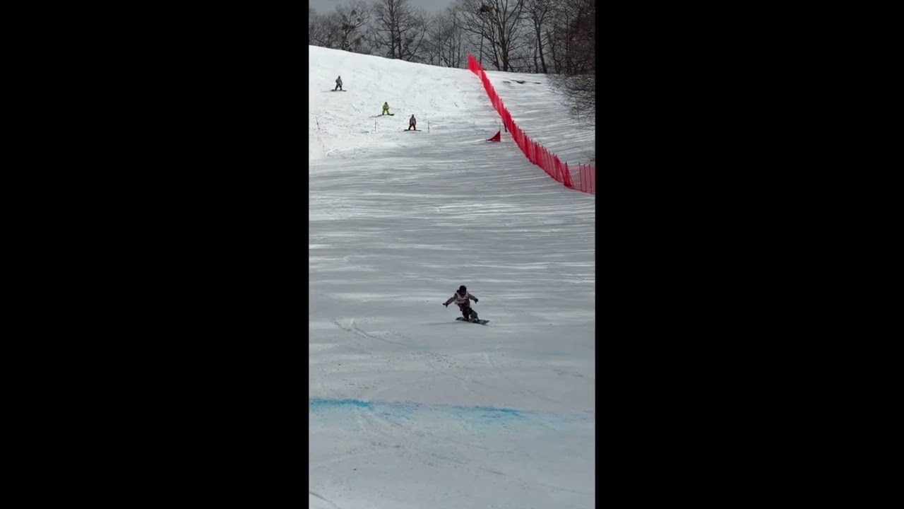 『第33回JSBA全日本スノーボードテクニカル選手権大会』(2日目カービングターンミドルFS女子B)