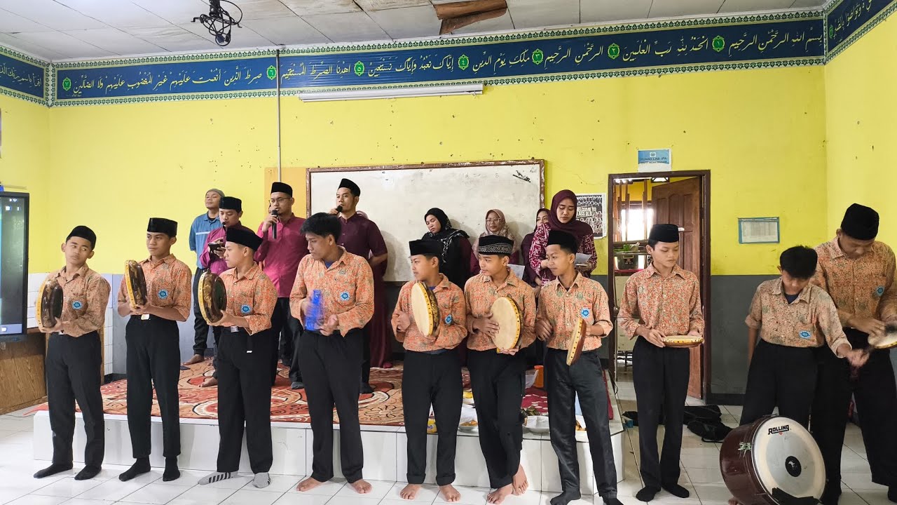 Peringatan Isra dan Mi'raj SMPIT Insan Madani. 