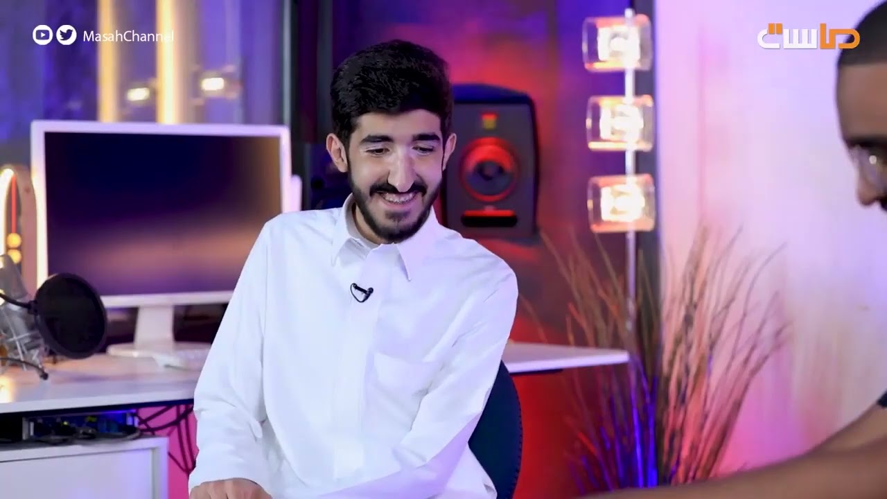 تحدي الهمهمة بين عمر حبيب و زياد القريشي ( نهاية المحاولات حط الخطأ على الصندوق 😂 )