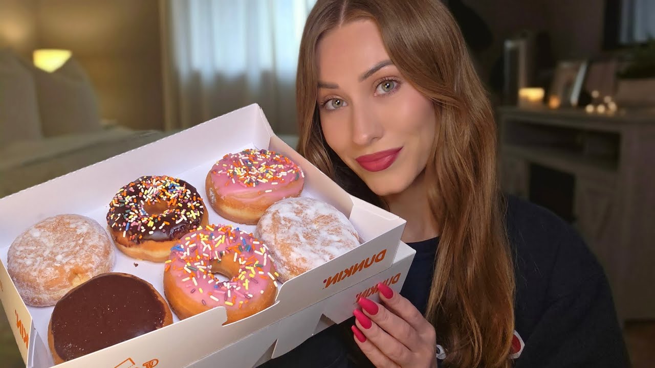 ASMR | Trying Dunkin' Donuts & *NEW* Limited Edition Cotton Candy Specialty Donut 🍩 (Mukbang)