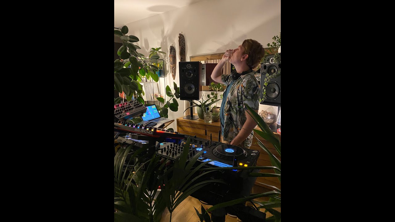 Joris Delacroix - Superstream, Living Room edition