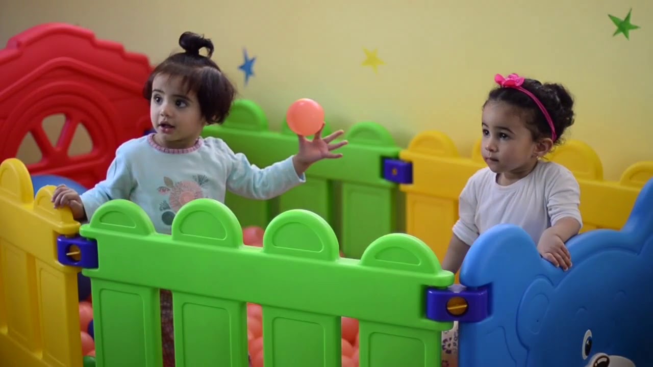 اليوم الدراسي لطفلك في مجموعة حضانات ستبس