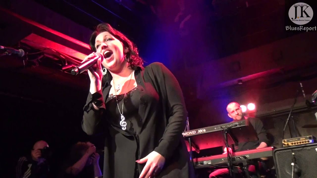 Jessy Martens & St.Pauli Gospelchoir - Amazing Grace / Hamburg Fabrik Germany 2015