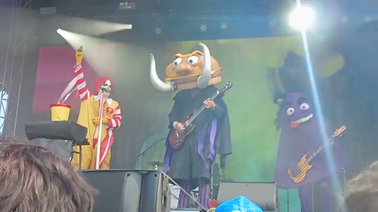 Mac Sabbath Sweet Beef Riot Fest 2025