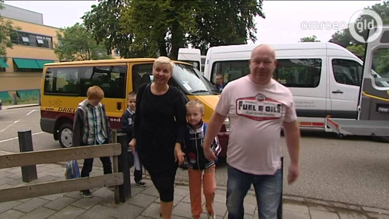 Eerste kinderen weer naar school