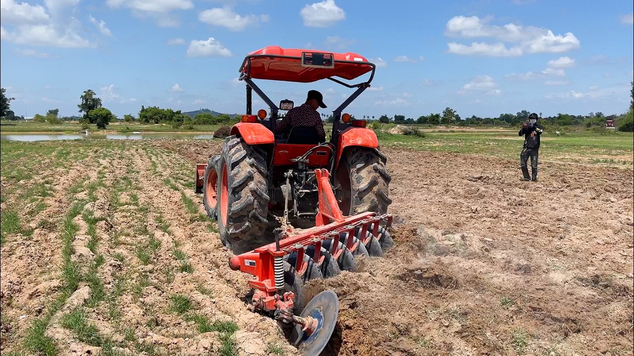 Tractor Kubota M6040 SU Plow Field Sand,Tractor Khmer Farmer