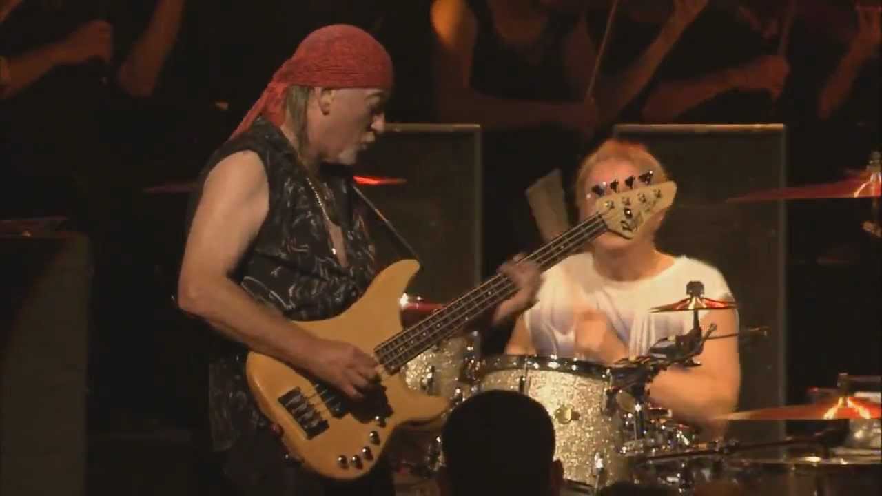 Deep Purple - Roger Glover bass solo [LIVE @ Montreux]