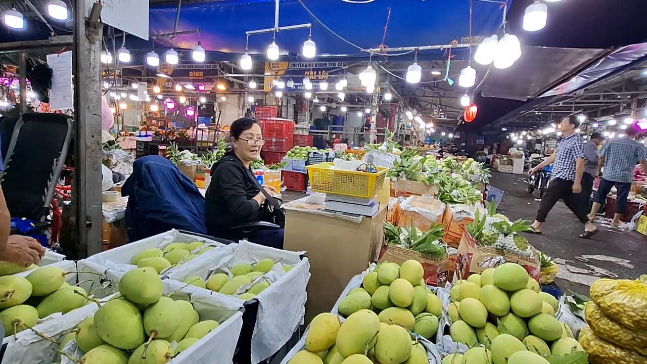 Khám Phá Chợ Đầu Mối Bình Điền - Trái Cây Càng Gần Tết Càng Lên Giá Cao,