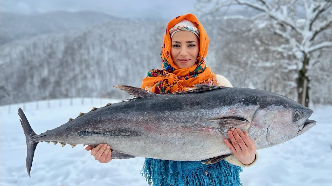 Cooking Giant Fish with Orange flavor & Rice, Sharing with Neighbors