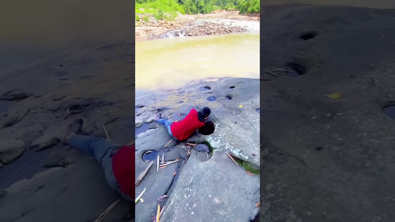 found gold inside the rock hole 