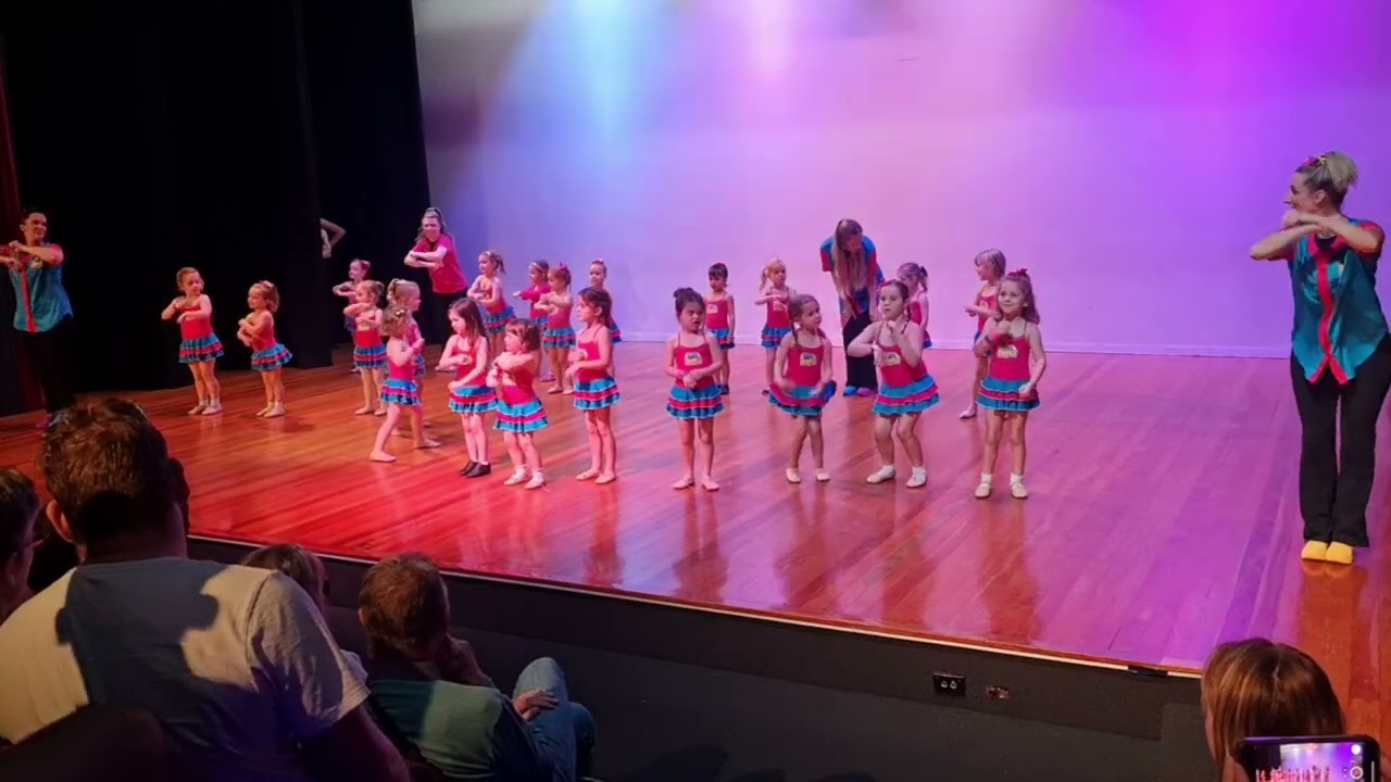 Ready set Dance