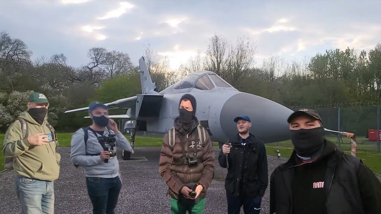 СОТРУДНИКИ БАЗА ВВС ЛИМИНГ ГОНЯЮТ ПО ЭТОЙ ДОРОГЕ, И ЭТО ДОРОГО СТОИТ НАЛОГОПЛАТЕЛЬЩИКАМ!!!! @DJAU...