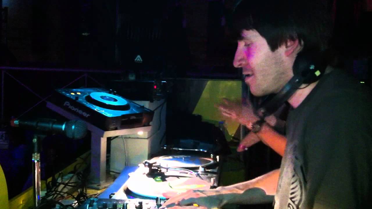 Dj Skudero & Xavi Metralla@Pont Aeri remember session  24 09 2011
