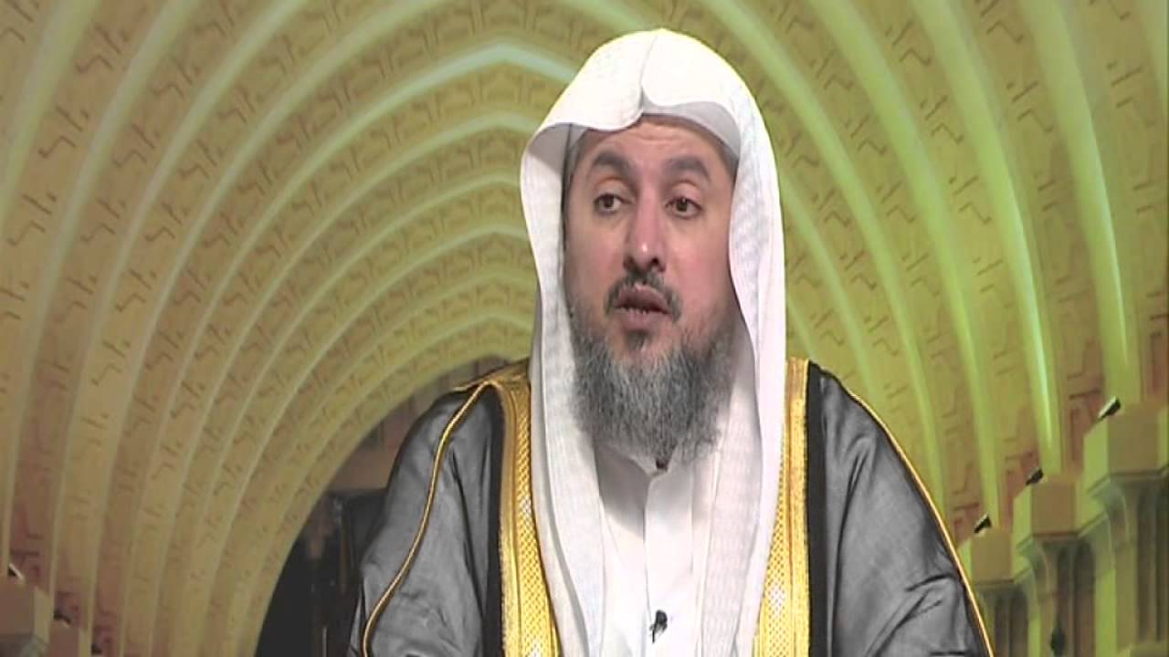 17- مصابة بالغازات في البطن وتصلي وهي حاقنه لهذه الغازات فهل عليها إثم الشيخ د.عبدالله العبيد