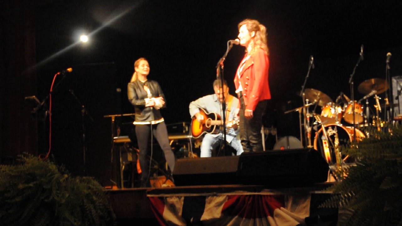 Patsy & Peggy Lynn sing , You Ain't Woman Enough  @Loretta Lynn Ranch