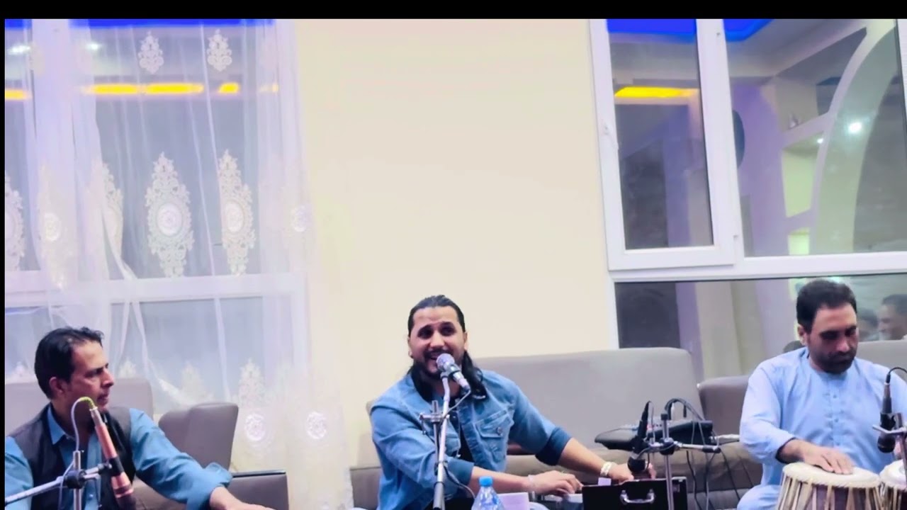 فرهاد عشرت آهنگ مجلسی کس نشد پیدا که در بزمت Farhad Ashrat kas nashud paida ki dar bazmat 