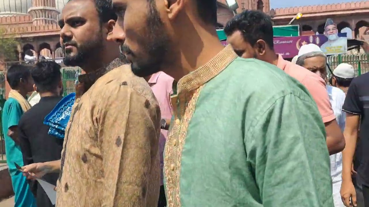 Inside India&rsquo;s Most Beautiful #Mosque | Jama Mashid