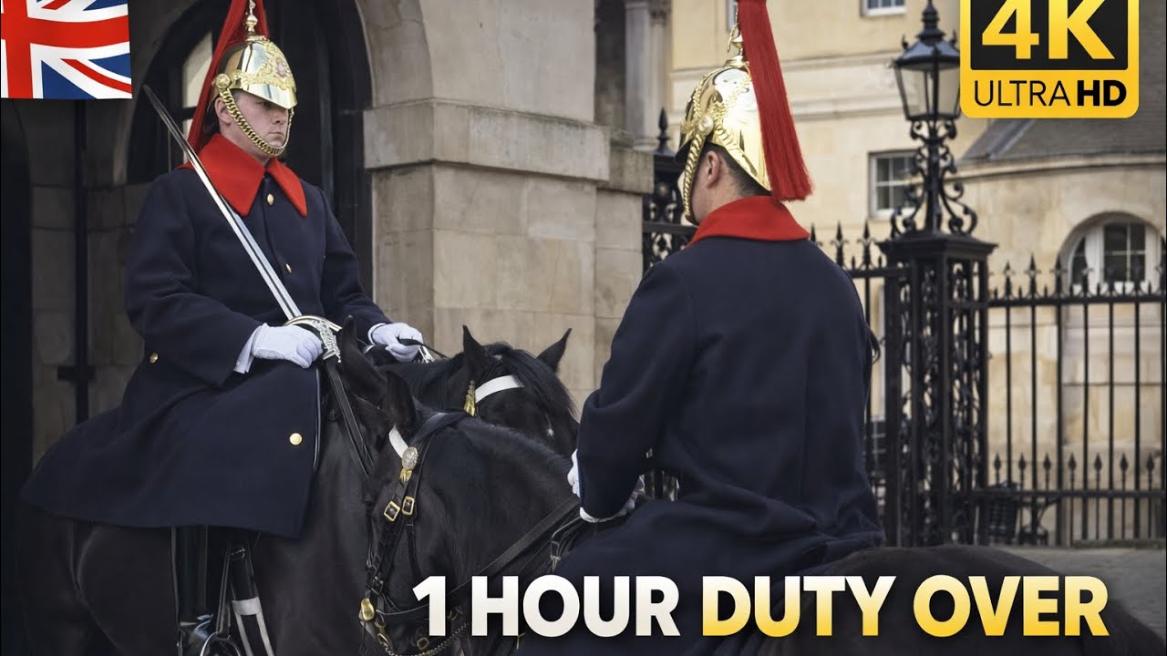🇬🇧 Horse Guards Shift Change After One Hour on Duty 🐎