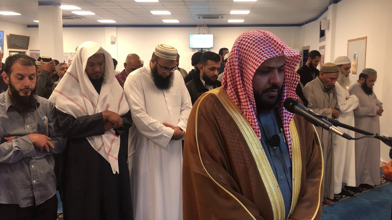 ترتيل رائع من مغربية متميزة في مسجد الهداية لندن للشيخ أبو فهد عبد الله البلادي إمام مسجد القبلتين